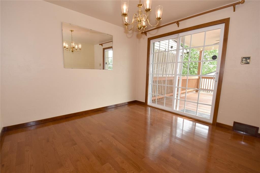3248 Willett Road Pittsburgh, PA 15227 - Photo 5 of 22 Gallery Image 5