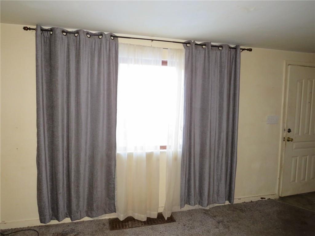 1252 Brinton Road Pittsburgh, PA 15221 - Photo 6 of 35 a view of a closet