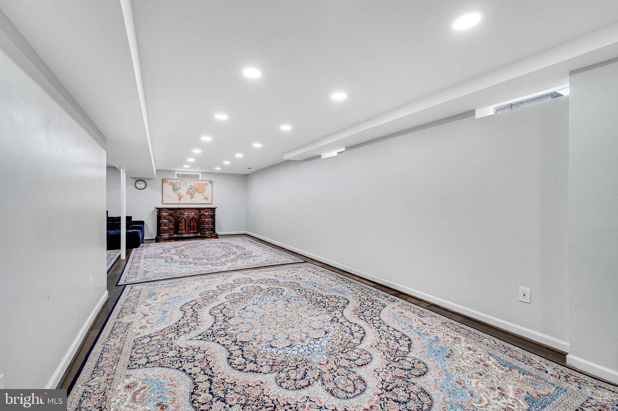 10904 Gainsborough Road Potomac, MD 20854 - Photo 30 of 32 Spacious, well-lit versatile space.