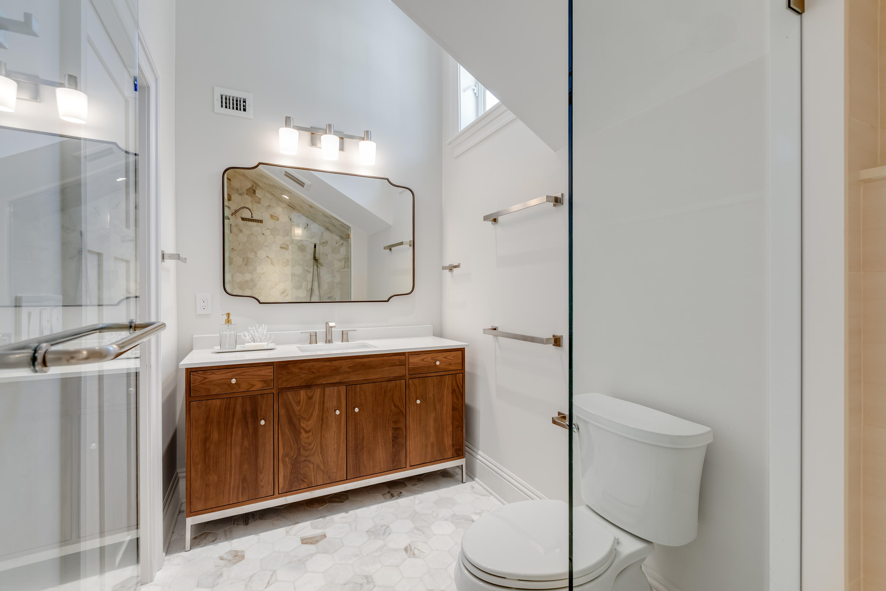 419 Simonton Street, Unit C Key West, FL 33040 - Photo 24 of 29 419 SIMONTON ST C HD-18