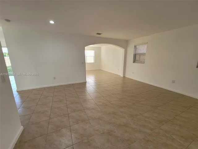 $2,900 | 156 Southeast 21st Terrace, Homestead, FL 33033