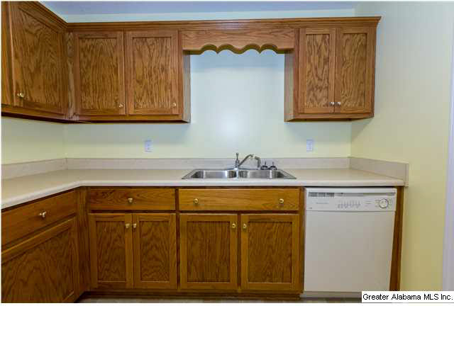 70 Beck Green Road Warrior, AL 35180 - Photo 9 of 17