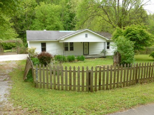 3357 West Wolf Valley Road Clinton, TN 37716 - Photo 1 of 1 Primary Photo
