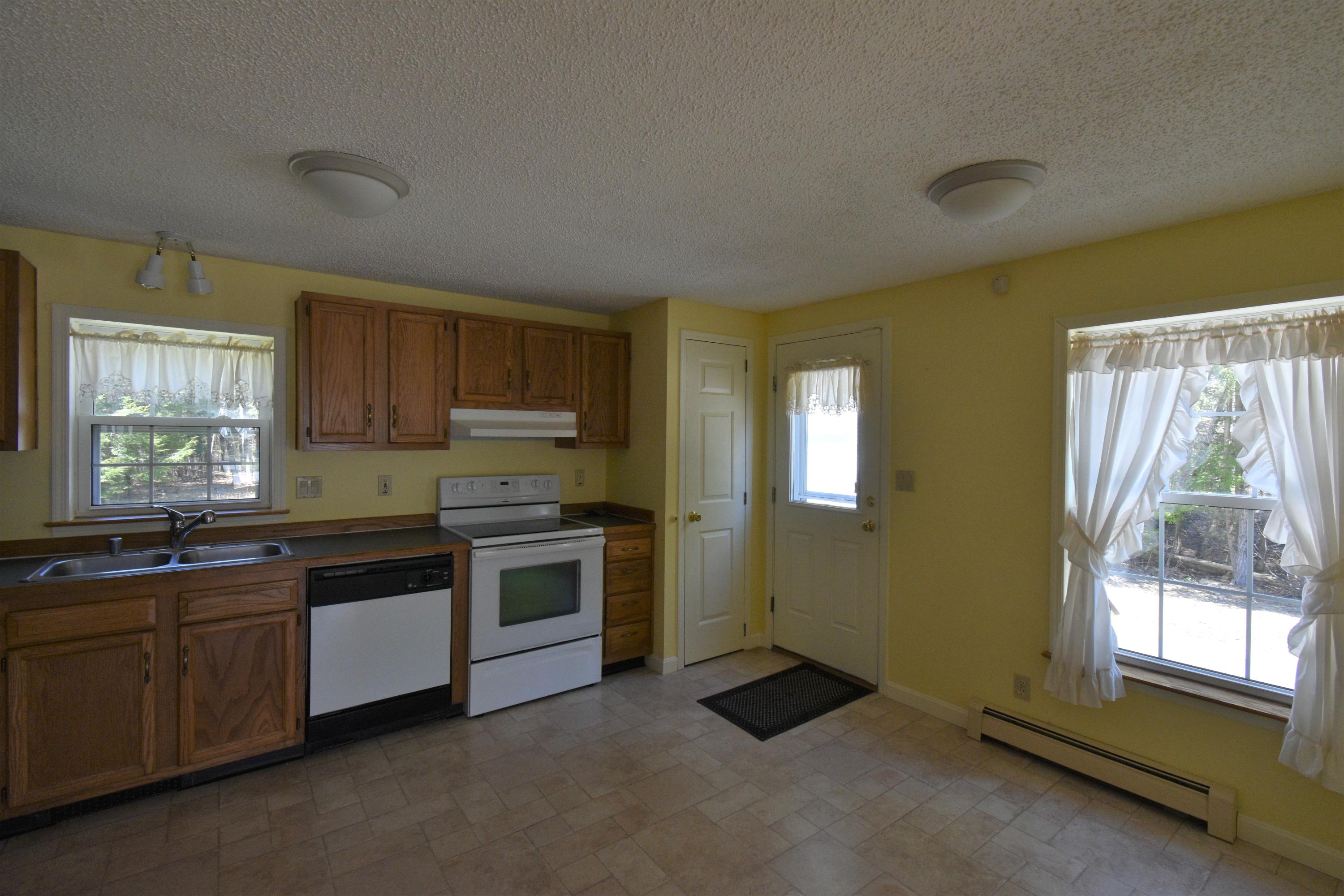 13 Wood Pond Road Brunswick, ME 04011 - Photo 5 of 48 DSC_5809