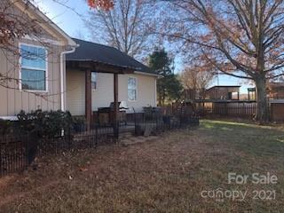 2270 Miller Road Salisbury, NC 28147 - Photo 27 of 33 a front view of a house with garden