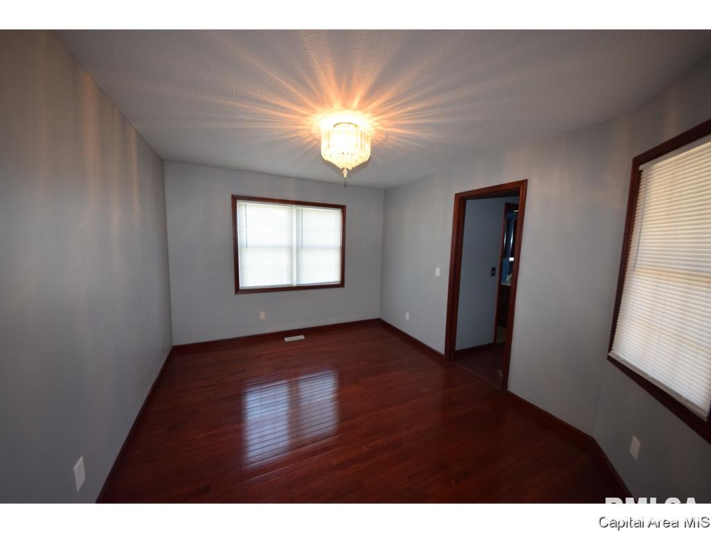 901 Knoll Pointe Place Springfield, IL 62703 - Photo 7 of 31