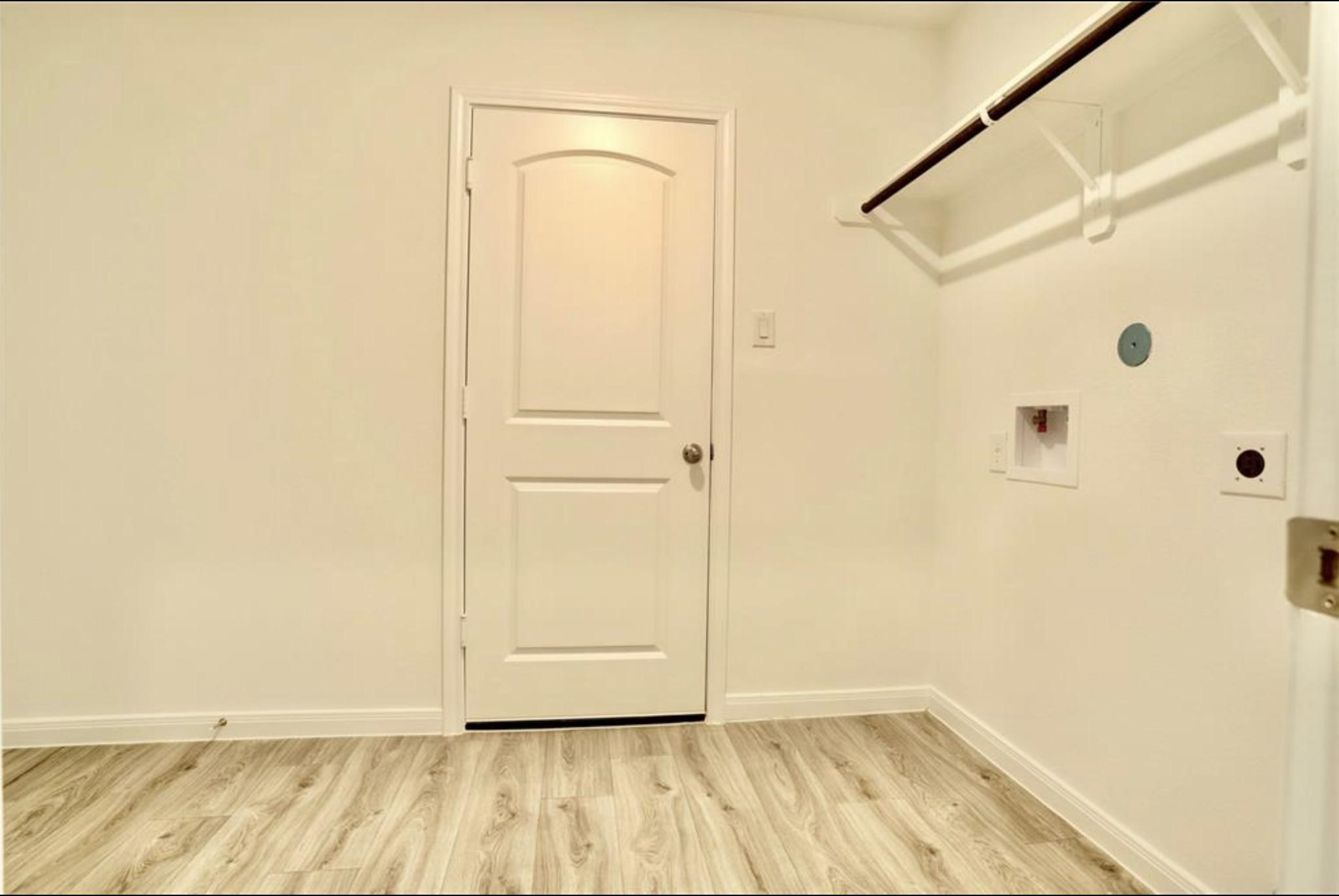 351 Red Clover Livingston, TX 77351 - Photo 17 of 33 a view of a small space