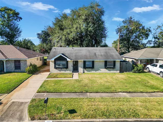 $208,000 | 231 San Fernando Drive, Houston, TX 77060
