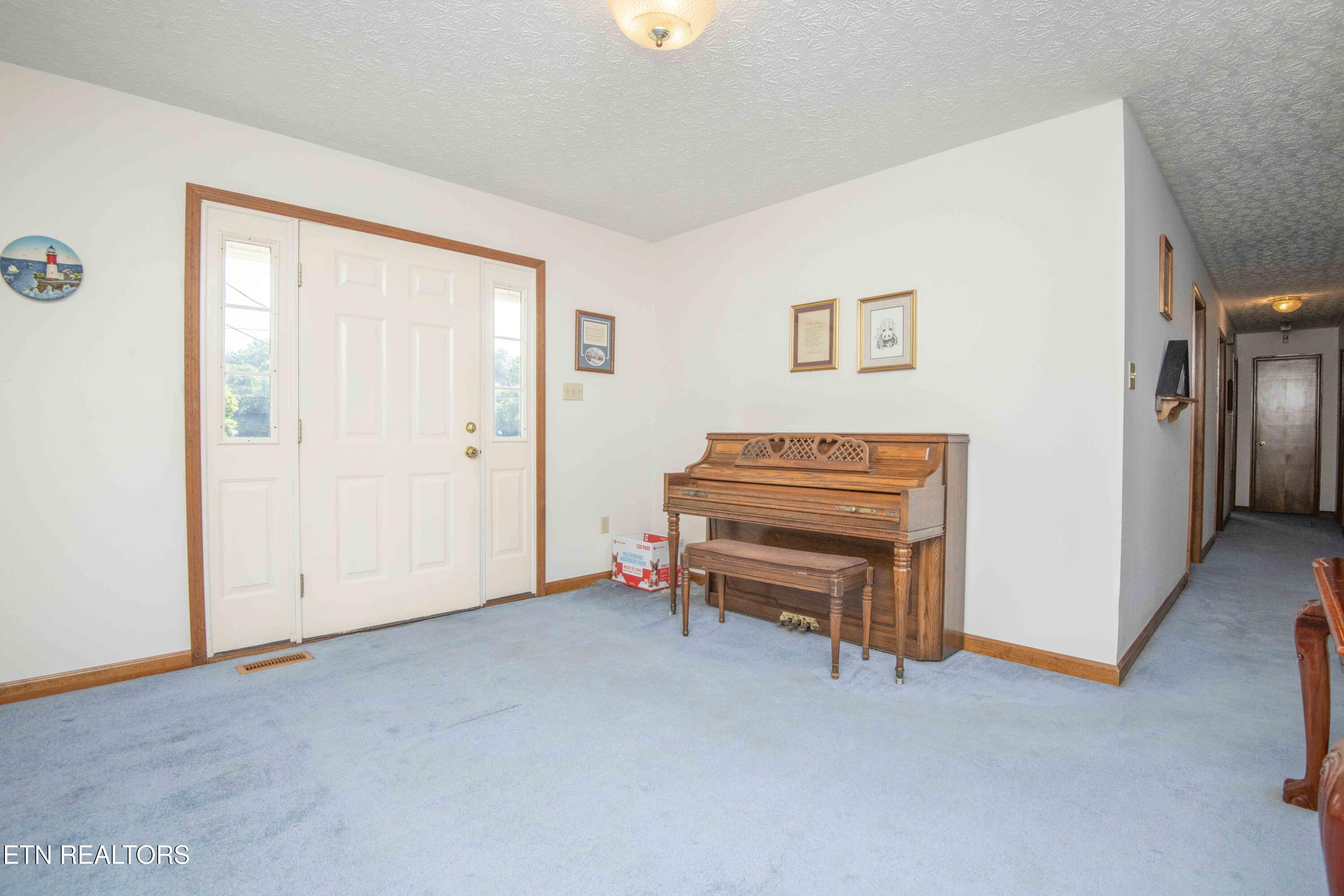 101 Big Valley Road Andersonville, TN 37705 - Photo 21 of 55 foyer 2_1