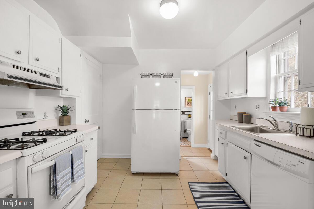 1626 Oakview Drive Silver Spring, MD 20903 - Photo 22 of 52 Gallery Image 22