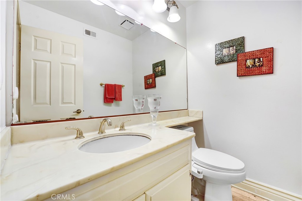 5514 Las Virgenes Road Calabasas, CA 91302 - Photo 3 of 20