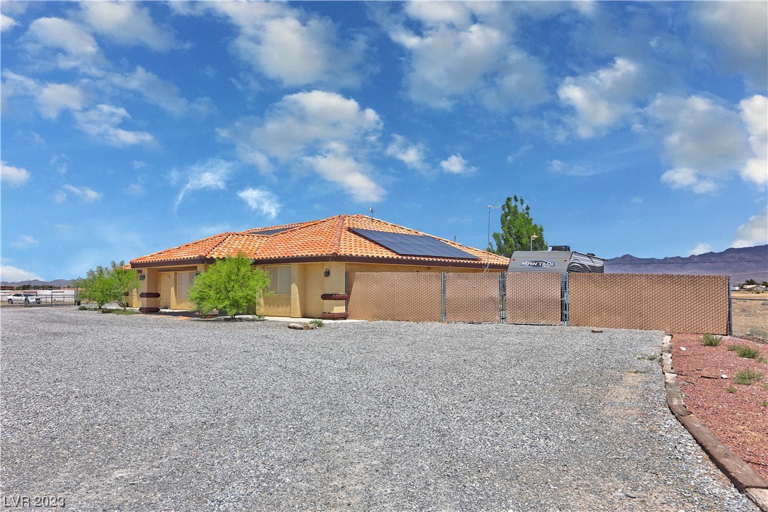 660 Chipmunk Road Pahrump, NV 89048 - Photo 3 of 61