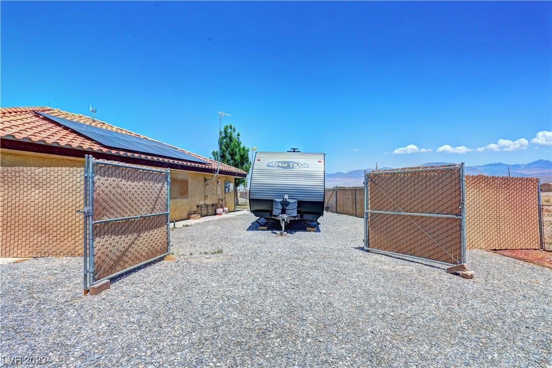 660 Chipmunk Road Pahrump, NV 89048 - Photo 8 of 61