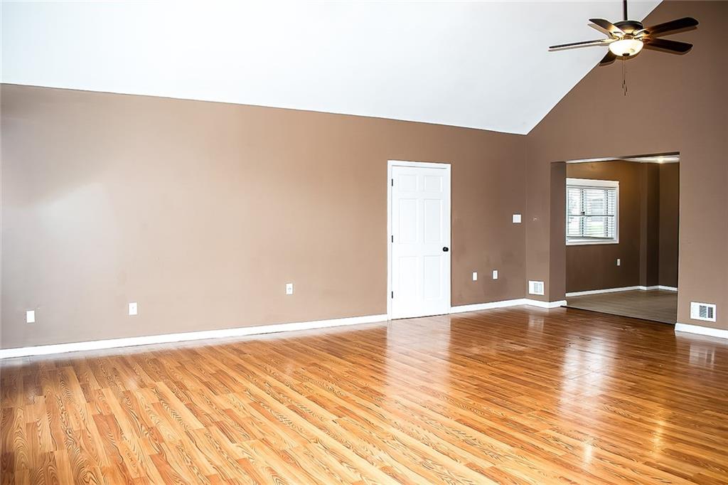 1378 Robbins Station Road Irwin, PA 15642 - Photo 15 of 46