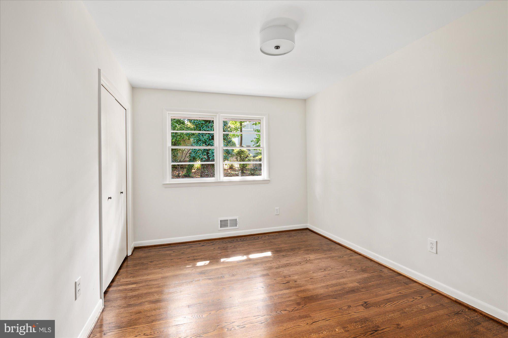 9513 Midwood Road Silver Spring, MD 20910 - Photo 29 of 47