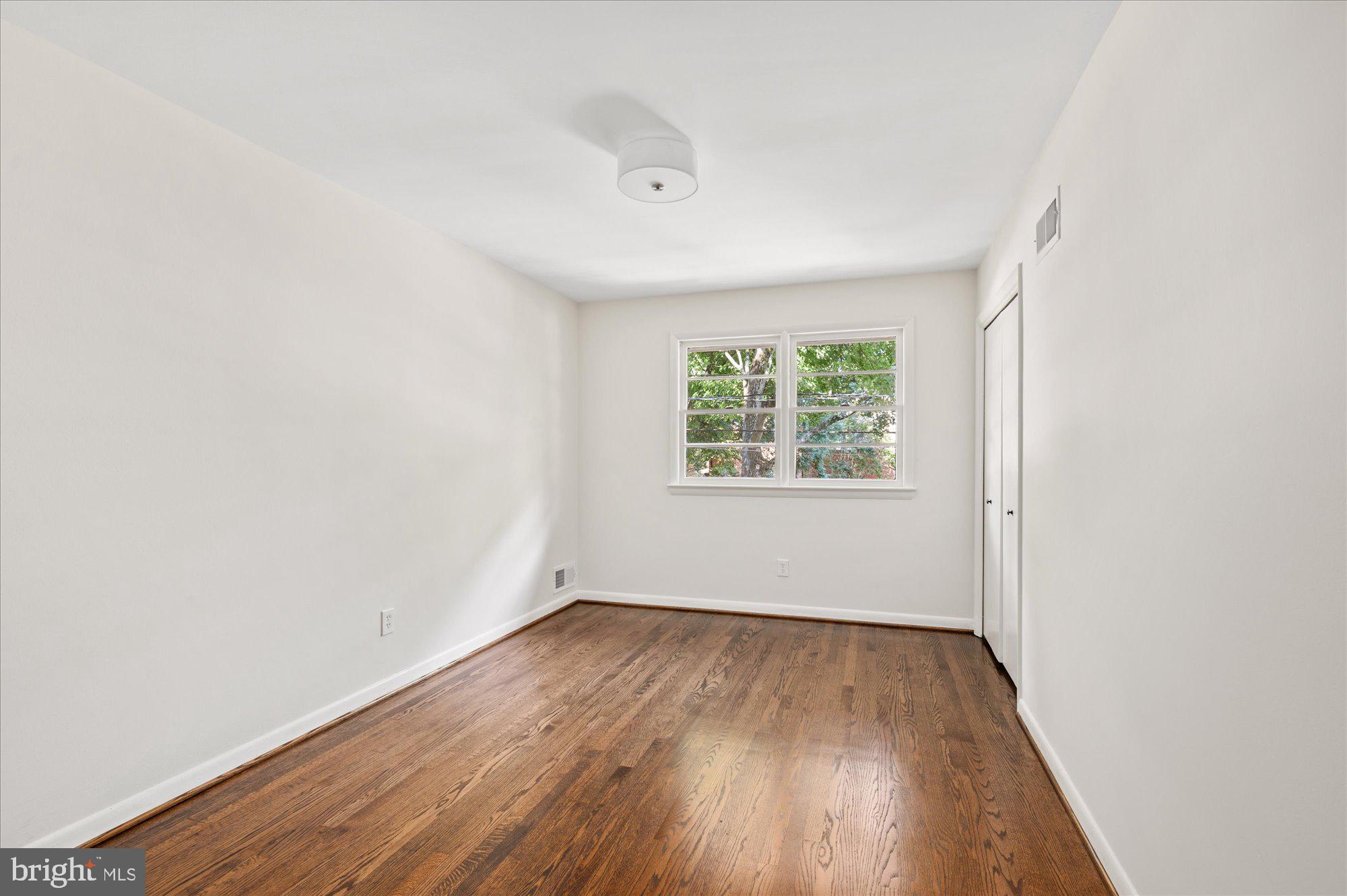9513 Midwood Road Silver Spring, MD 20910 - Photo 30 of 47