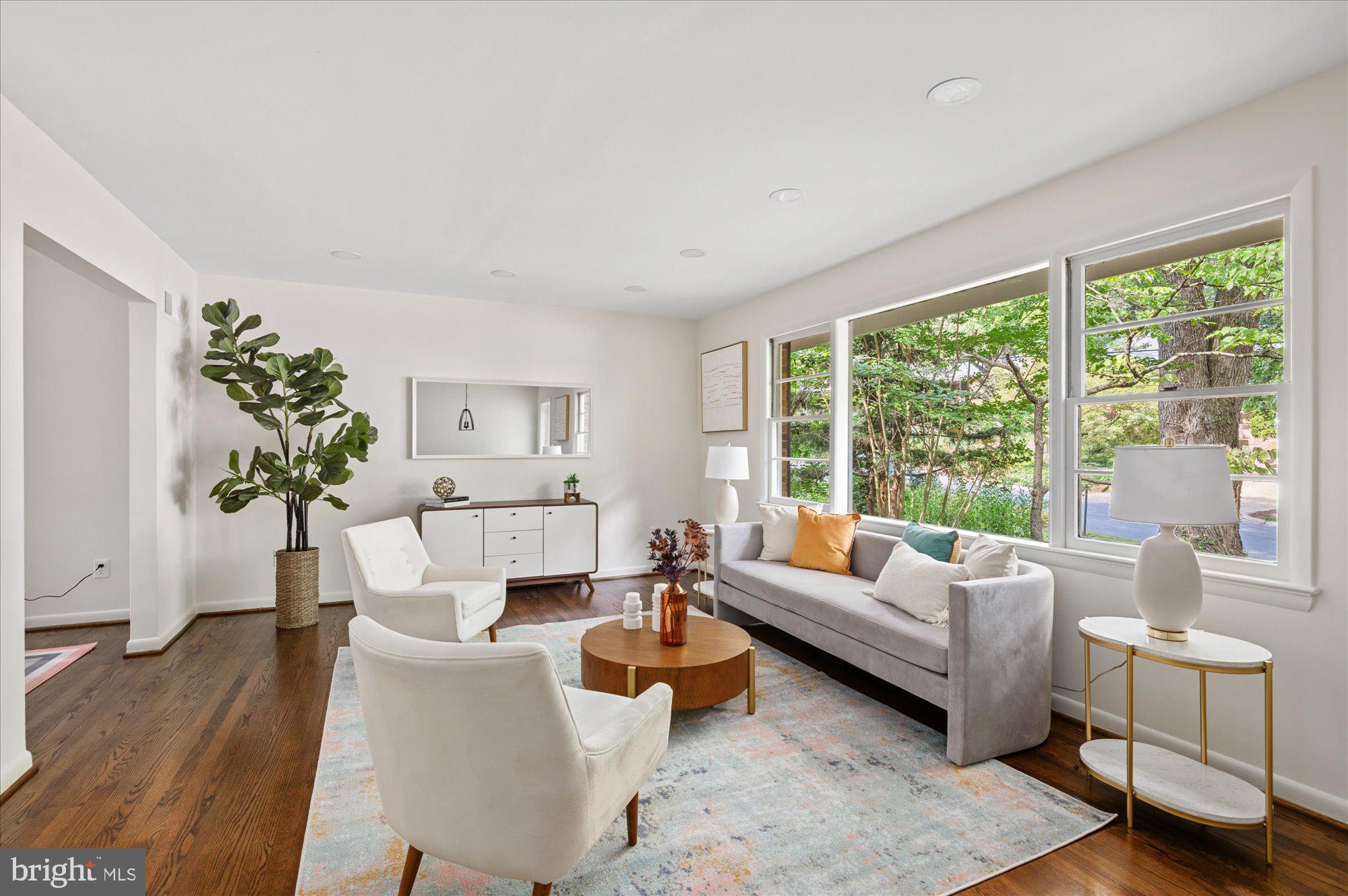 9513 Midwood Road Silver Spring, MD 20910 - Photo 3 of 47