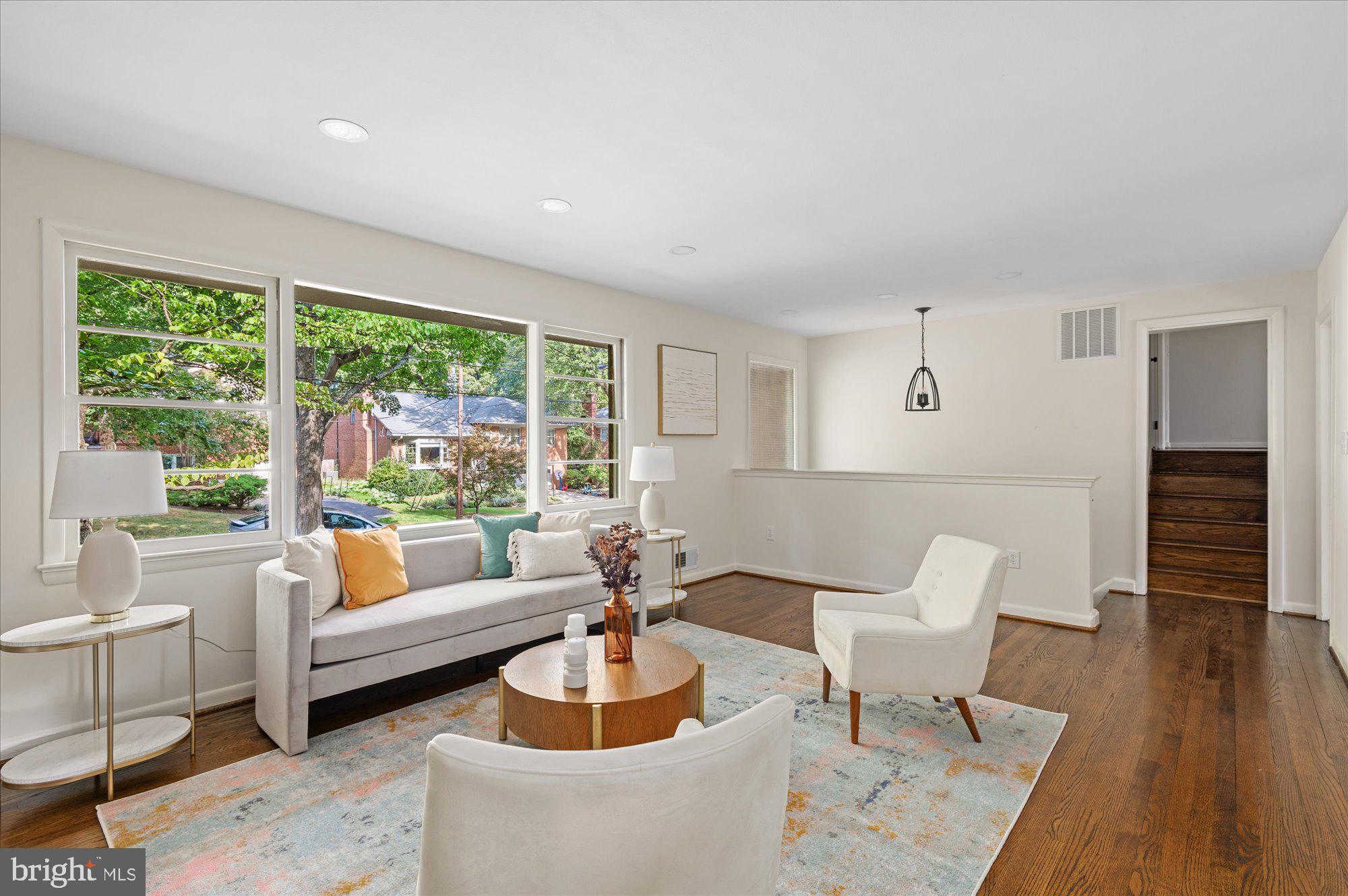 9513 Midwood Road Silver Spring, MD 20910 - Photo 5 of 47