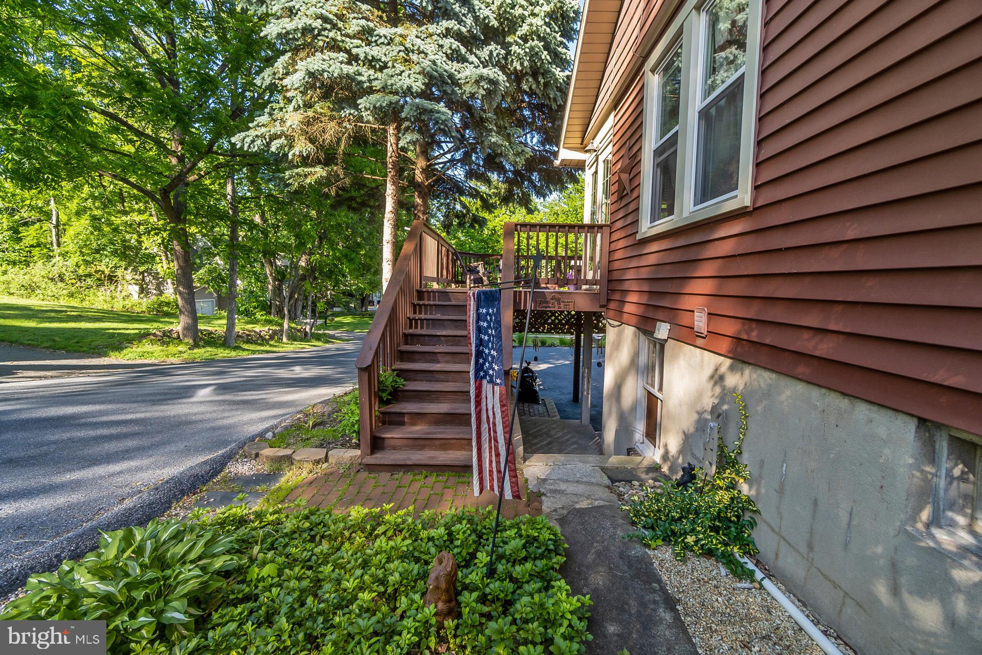 930 3rd Street Palmerton, PA 18071 - Photo 5 of 56