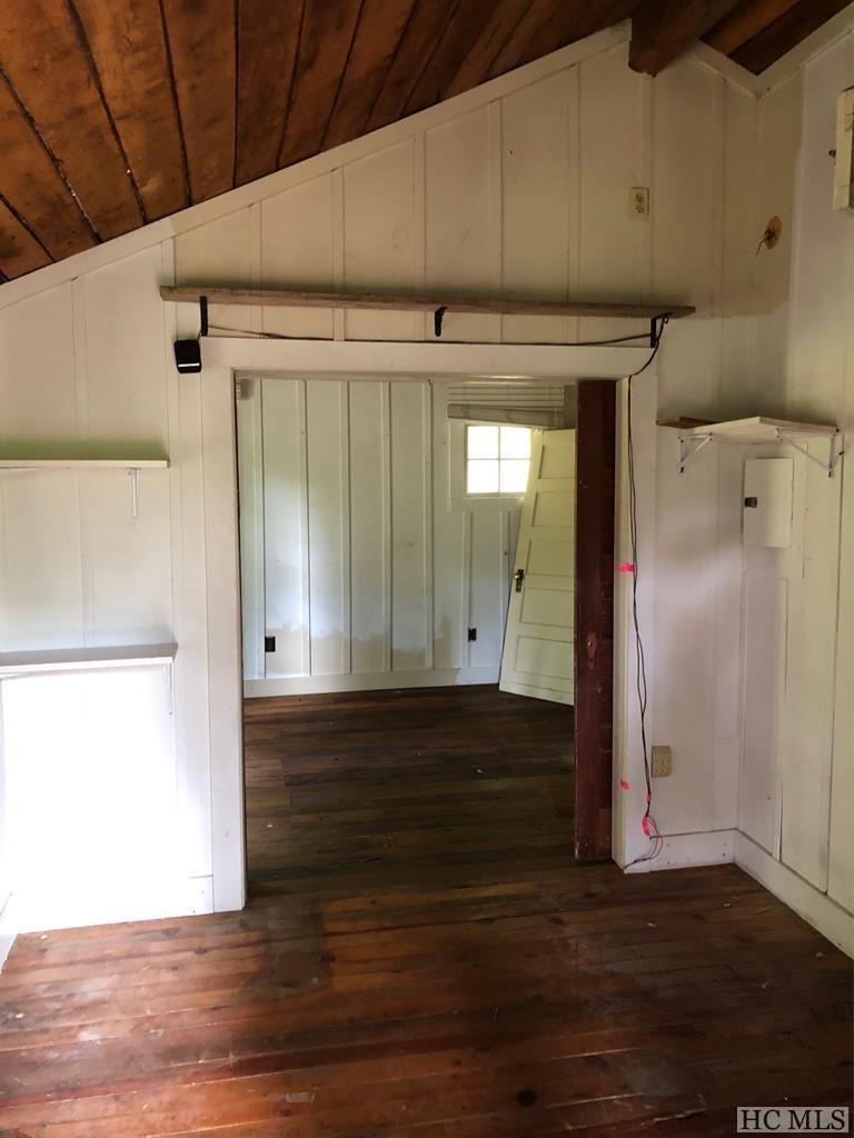 Multiple Flat Mountain Road Highlands, NC 28741 - Photo 11 of 28 Gallery Image 11