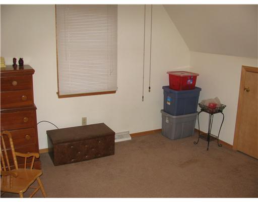 522 Parallel Avenue Carrick, PA 15210 - Photo 14 of 18 Bedroom.