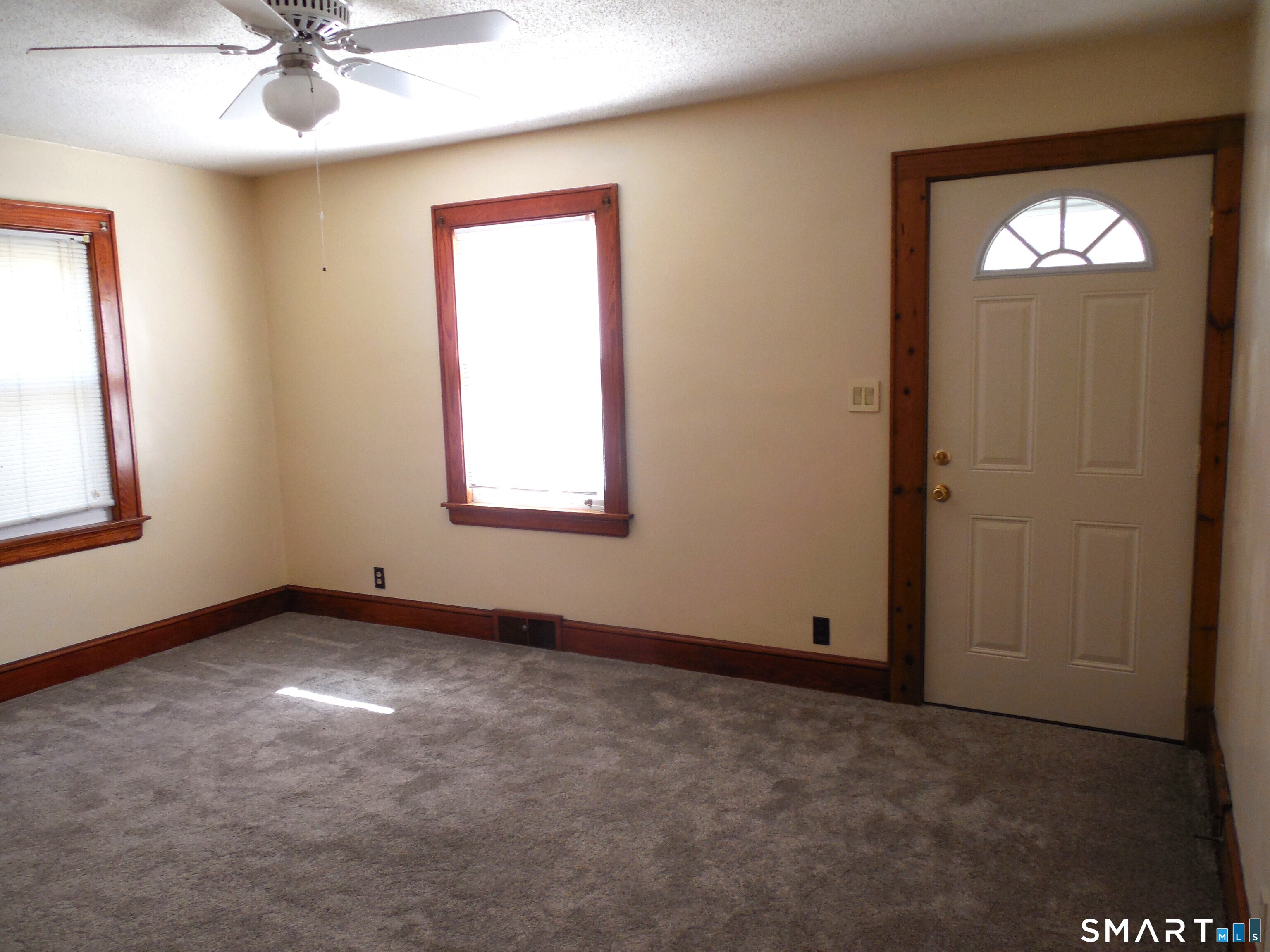 70 Wooster Avenue Waterbury, CT 06708 - Photo 7 of 22 Living Room