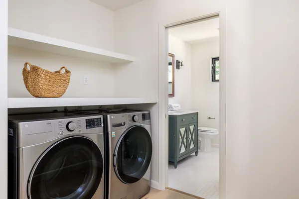 $8,000 | 2212 East Side Drive, Austin, TX 78704
