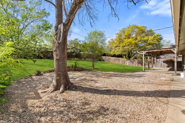 $7,995 | 2212 East Side Drive, Austin, TX 78704