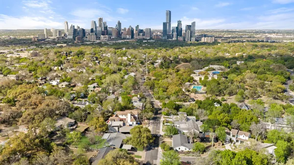 $7,995 | 2212 East Side Drive, Austin, TX 78704