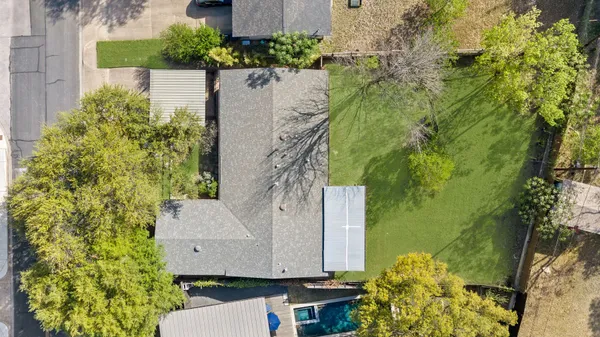 $7,995 | 2212 East Side Drive, Austin, TX 78704