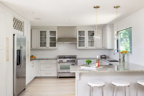 $7,995 | 2212 East Side Drive, Austin, TX 78704