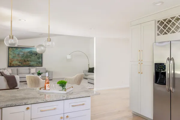 $8,000 | 2212 East Side Drive, Austin, TX 78704