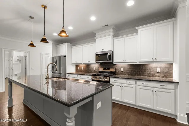 $939,000 | 9652 Sweet Apple Lane Northeast, Leland, NC 28451