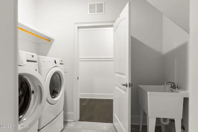 $939,000 | 9652 Sweet Apple Lane Northeast, Leland, NC 28451