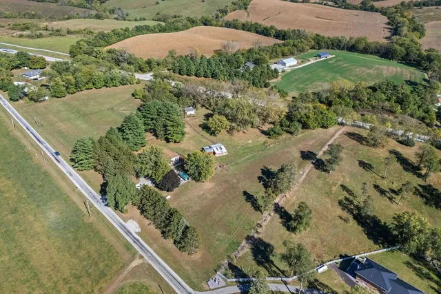 $399,000 | 1487 McCloud Road, Aledo, IL 61231