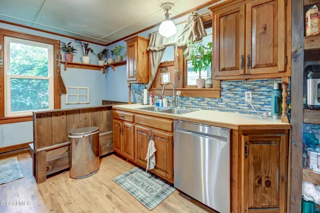 $199,999 | 45 Lafayette Street, Palatine Bridge, NY 13428