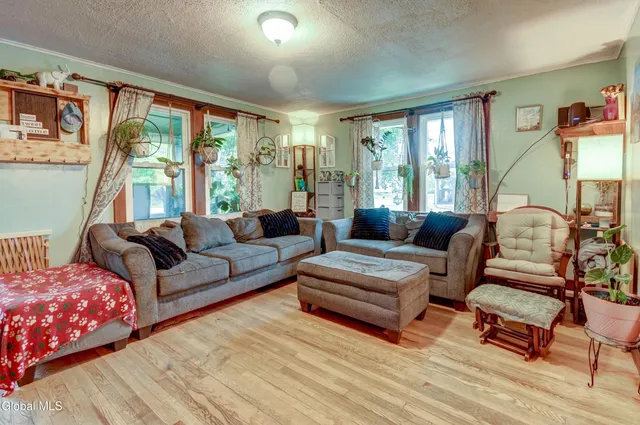 $199,999 | 45 Lafayette Street, Palatine Bridge, NY 13428