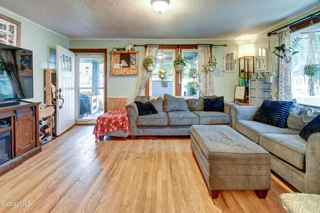 $199,999 | 45 Lafayette Street, Palatine Bridge, NY 13428