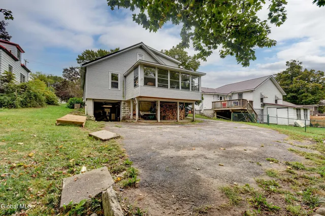 $199,999 | 45 Lafayette Street, Palatine Bridge, NY 13428