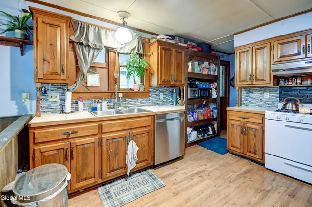 $199,999 | 45 Lafayette Street, Palatine Bridge, NY 13428