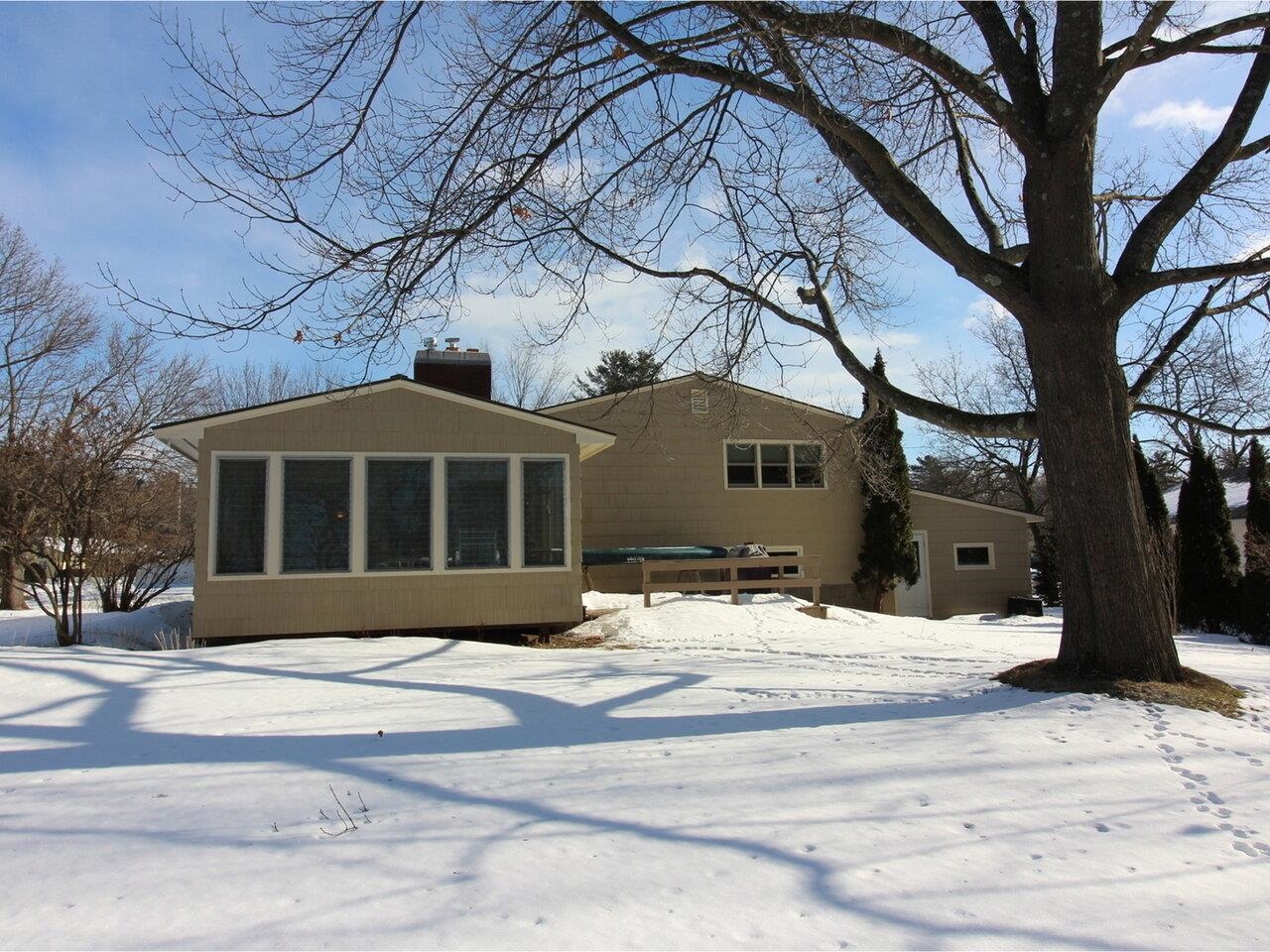 190 Shore Road Burlington, VT 05408 - Photo 21 of 28 Gallery Image 21