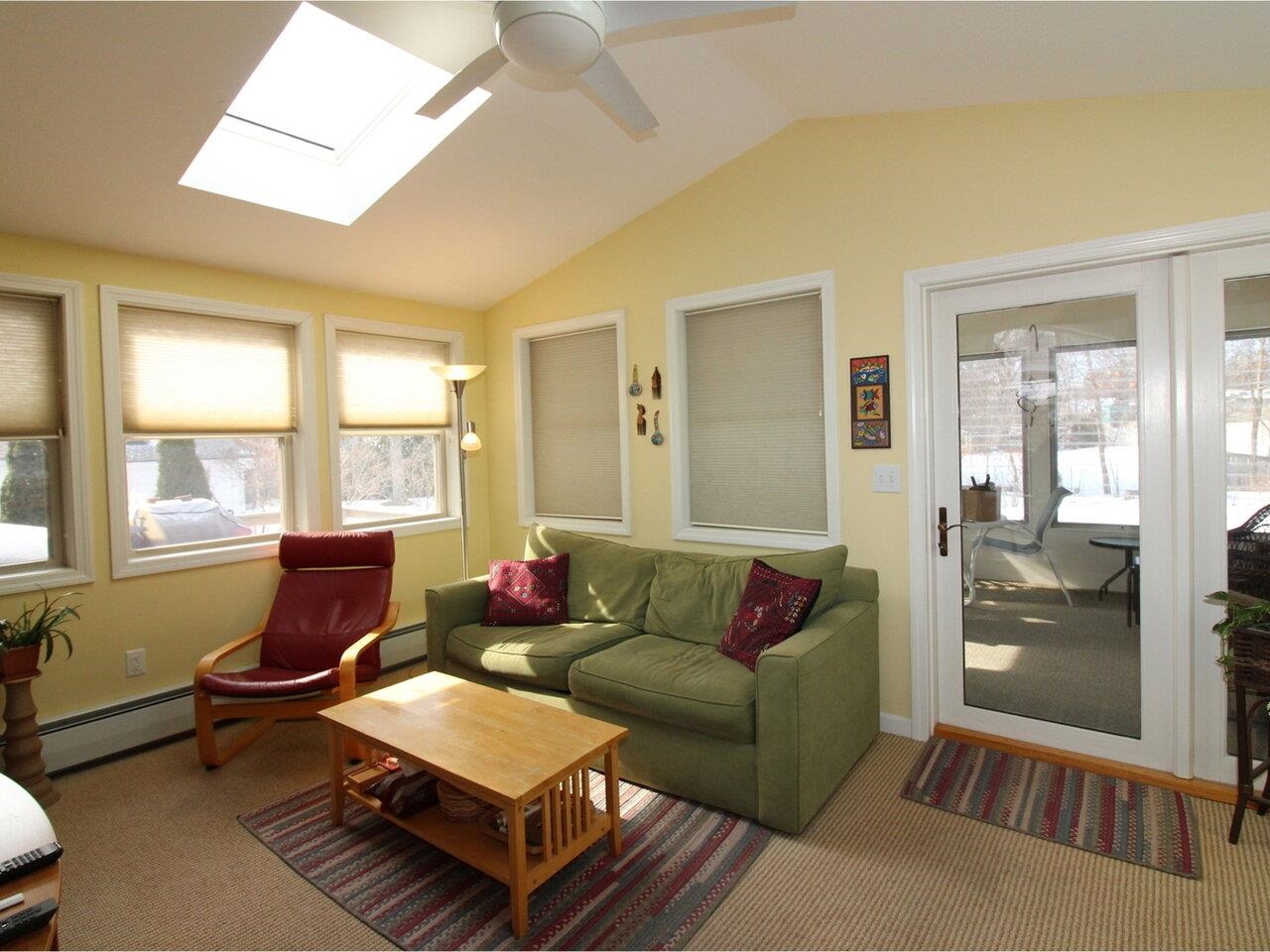 190 Shore Road Burlington, VT 05408 - Photo 8 of 28 Gallery Image 8