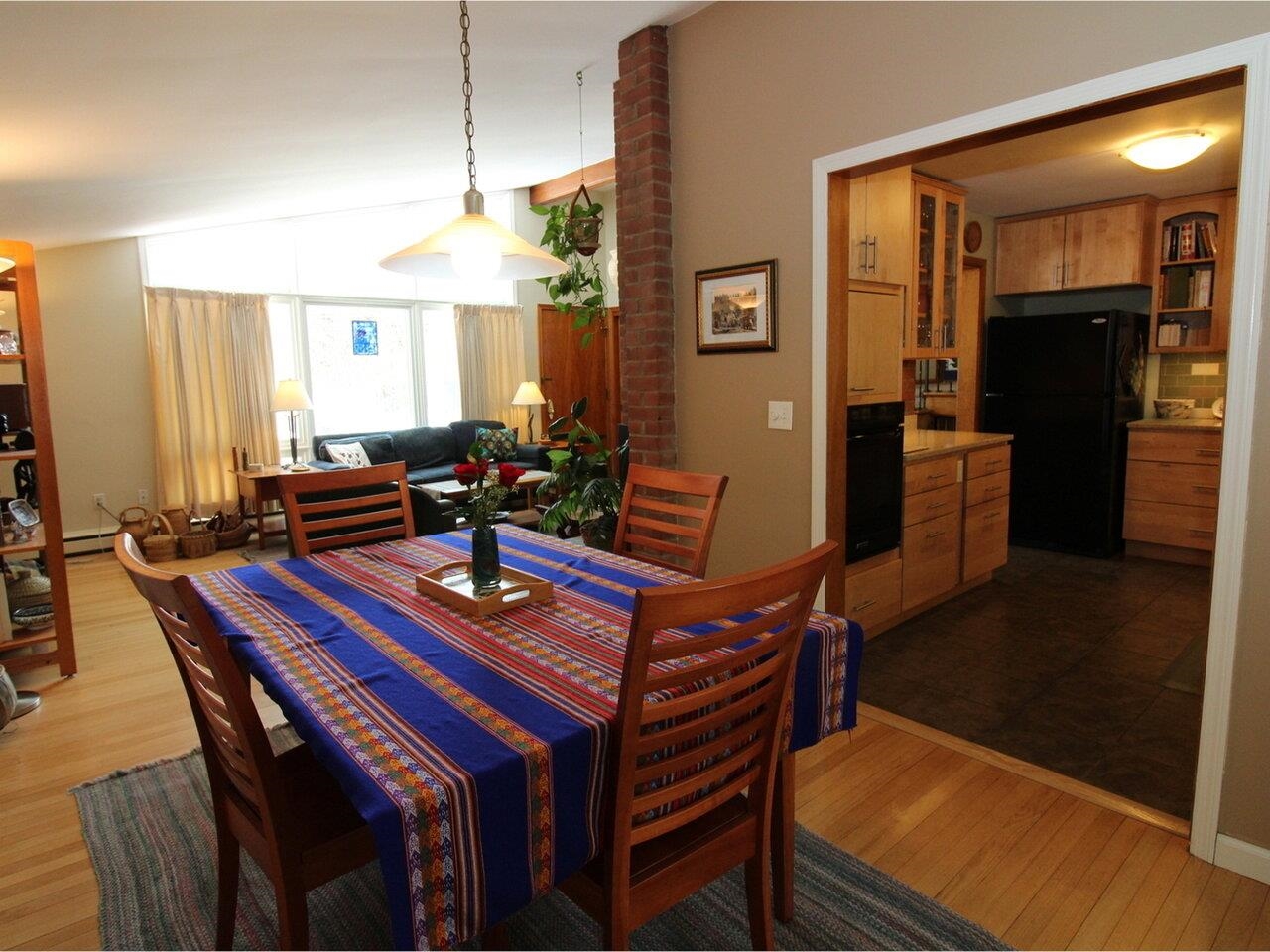 190 Shore Road Burlington, VT 05408 - Photo 10 of 28 Gallery Image 10