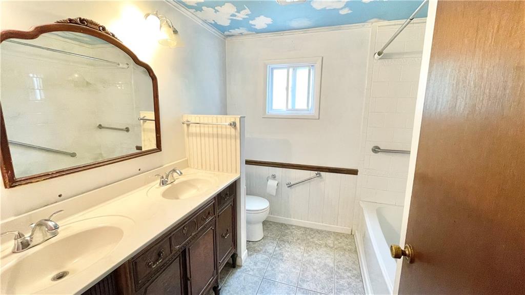 7326 Shannon Road Verona, PA 15147 - Photo 17 of 24 Gallery Image 17