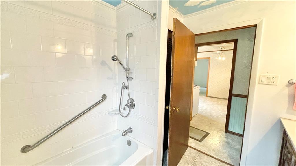 7326 Shannon Road Verona, PA 15147 - Photo 18 of 24 Gallery Image 18