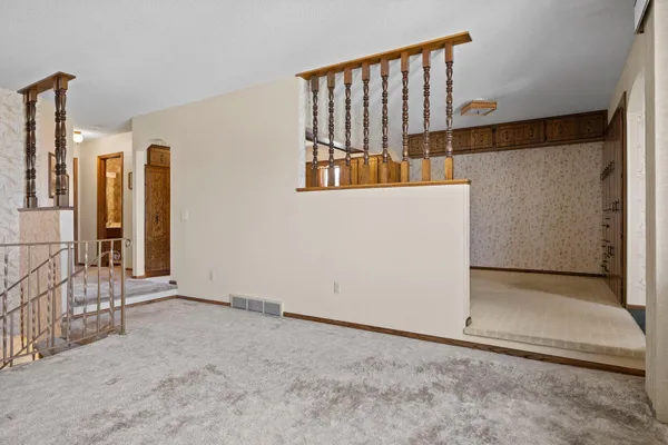 $849,500 | 7708 82nd Avenue North, Brooklyn Park, MN 55445