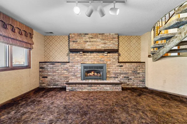 $849,500 | 7708 82nd Avenue North, Brooklyn Park, MN 55445