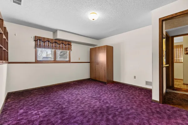 $849,500 | 7708 82nd Avenue North, Brooklyn Park, MN 55445