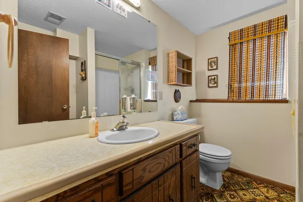 $849,500 | 7708 82nd Avenue North, Brooklyn Park, MN 55445