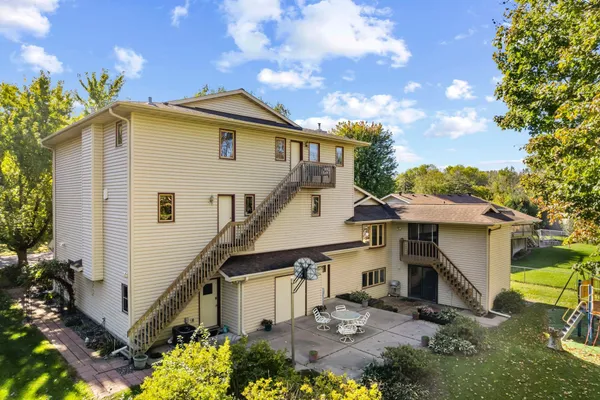 $849,500 | 7708 82nd Avenue North, Brooklyn Park, MN 55445